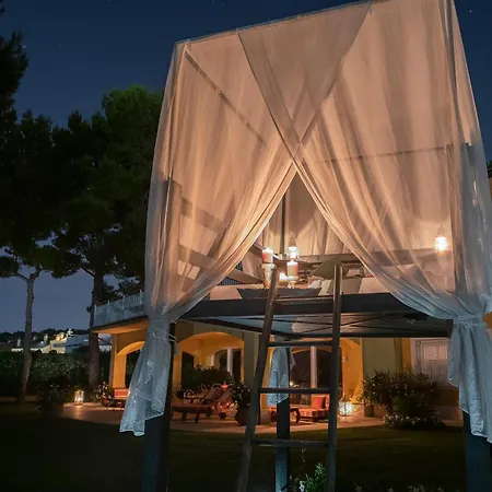 Tra gli Alberi e il Mare-3